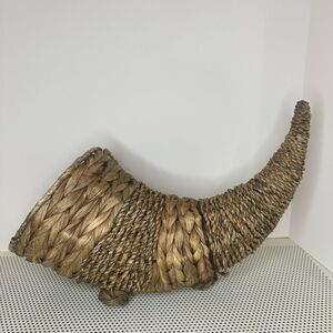 Natural Woven Cornucopia Basket
